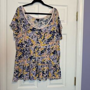 Torrid Size 2 Purple Floral Tee